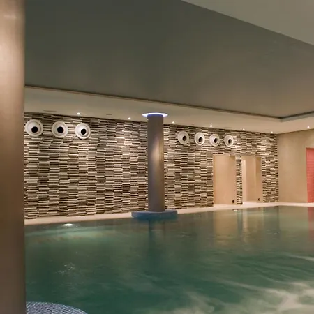 瑞维尔李酒店 - 多伊尔酒店集团 酒店