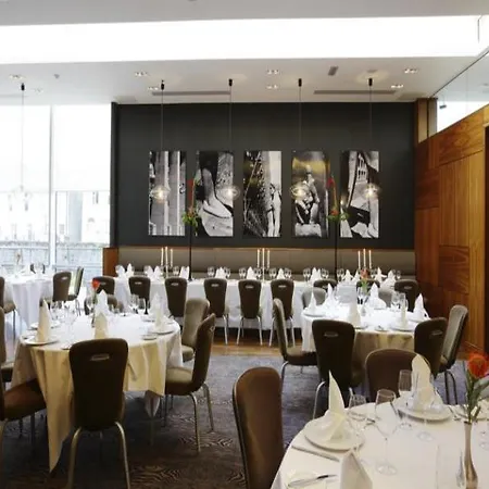 The River Lee A Member Of The Doyle Collection 4*