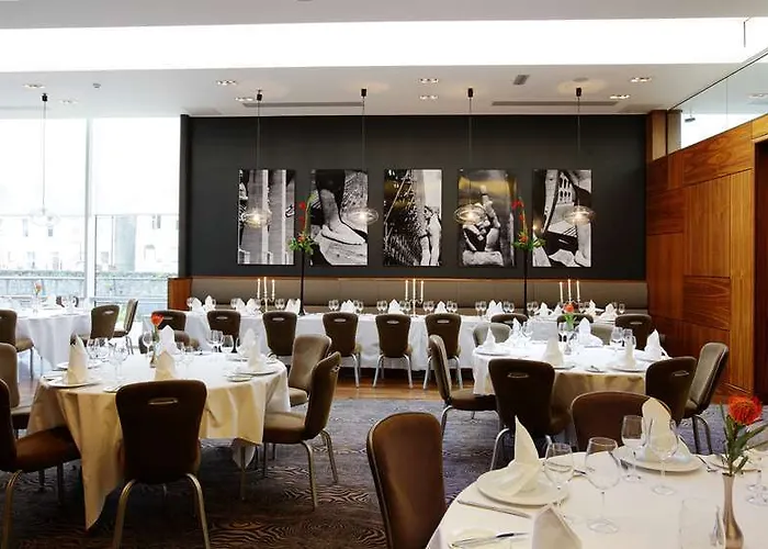 The River Lee A Member Of The Doyle Collection Корк